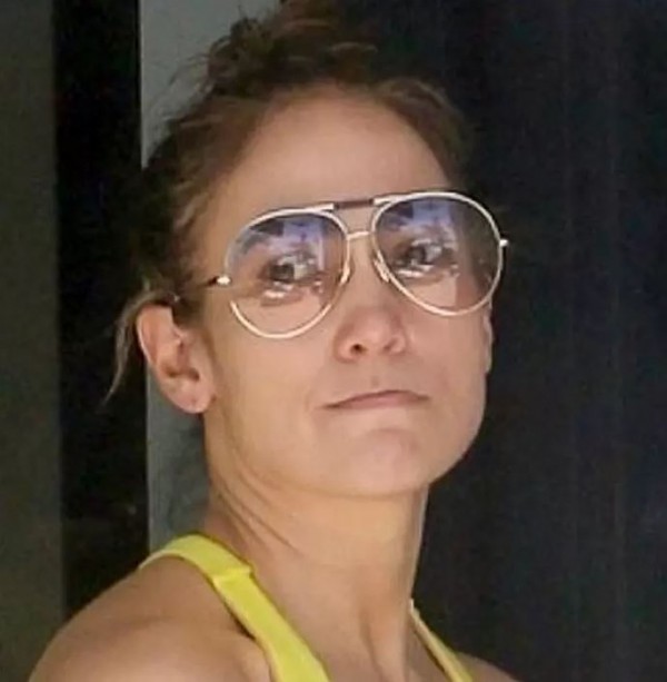 Jennifer Lopez'den şoke eden hareket!